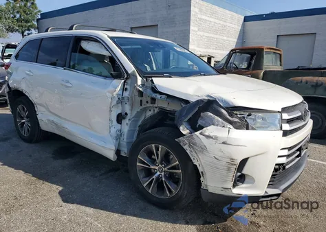 2018 Toyota Highlander Le from USA, damaged, VIN 5TDZZRFH6JS239694
